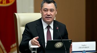 Kırgızistan Cumhurbaşkanı Caparov, AP heyetini kabul etti