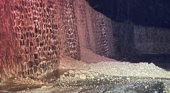 Kırklareli'nde toprak kayması nedeniyle kapanan yol yeniden ulaşıma açıldı