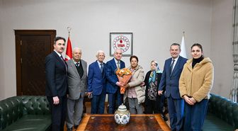 Kırklareli Valisi Turan, huzurevi sakinleriyle bir araya geldi