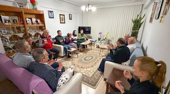 Kırklareli Valisi Turan, şehit ailelerini ziyaret etti