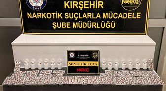 Kırşehir'de uyuşturucu operasyonunda yakalanan 2 zanlı tutuklandı
