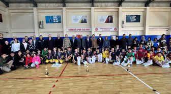 Korkut'ta düzenlenen okullar arası futsal turnuvası sona erdi