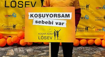 LÖSEV gönülleri Efes Ultra Maratonu'nda çocuklar için koştu