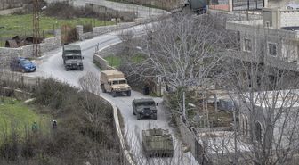 Lübnan ordusu Suriye sınırındaki Şeba beldesinin içlerine doğru çekilmeye başladı