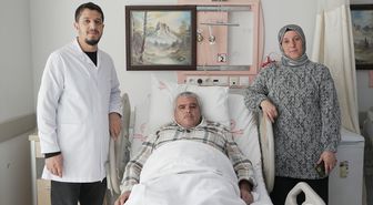 Malatya'da böbreğinin üstünde kitle tespit edilen hasta kapalı ameliyatla sağlığına kavuştu