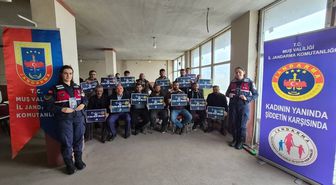 Malazgirt'te kadına yönelik şiddetle mücadelede erkeklere verilen eğitimler sürüyor