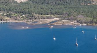 Marmaris'te deniz suyu yaklaşık 5 metre çekildi