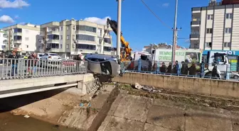 Mersin'de iki otomobilin çarpıştığı kazada 6 kişi yaralandı