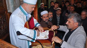 Mersin'de Sakal-ı Şerif ziyarete açıldı