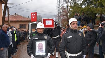 Mersin'deki Trafik Kazasında Şehit Olan Polis Memuru Serkan Ünal, Kırıkkale'de Defnedildi