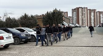 Midesinde Türkiye'ye uyuşturucu sokan zanlıyla bu kişiye yardım eden 5 kişi yakalandı