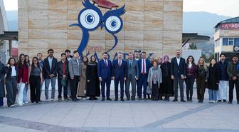 Milletvekili Şahin ve Rektör Kırışık öğrencilerle buluştu