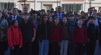 Milli Eğitim Bakanı Yusuf Tekin, Artvin'de öğrencilerle buluştu