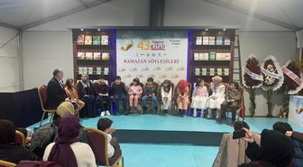 Minik yazarlar Gazze'deki çocukların hayatlarını hikaye olarak kaleme aldı
