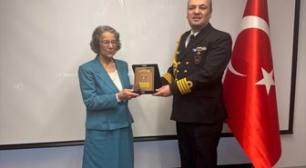 MSB'den NASA'da çalışan Türk asıllı Kumrucu'ya 'anı plaketi'