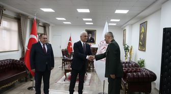 Muş Valisi Çakır, güvenlik güçlerinin bayramını kutladı
