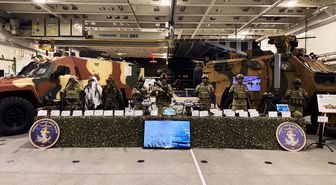 NATO Tatbikatı kapsamında Hollanda'nın Rotterdam Limanı'nda demirleyen TCG Anadolu'da Türk Savunma Sanayisi Fuarı