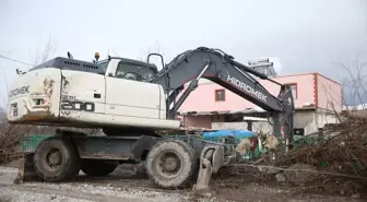 Niğde'de sağanak hayatı olumsuz etkiledi