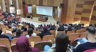 NÖHÜ'de öğrencilere 'IBAN kiralama' dolandırıcılığı anlatıldı