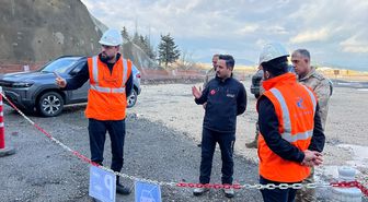 Nurdağı Kaymakamı Erciyas, hızlı tren inşasını ve köy konutlarını inceledi