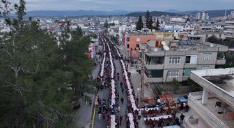 Osmaniye'de geleneksel sokak iftarı