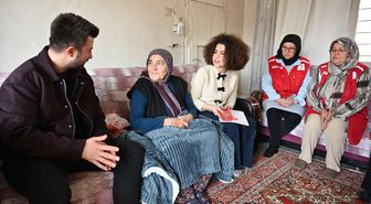 Osmaniye'de Türk Kızılay ve sağlık ekiplerinden vatandaşlara bayram ziyareti