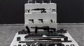 Osmaniye merkezli tefecilik ve silah ticareti operasyonunda yakalanan 15 zanlı tutuklandı