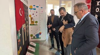Özel gereksinimli öğrencilerden İstiklal Marşı'nın kabulünün yıl dönümü programı
