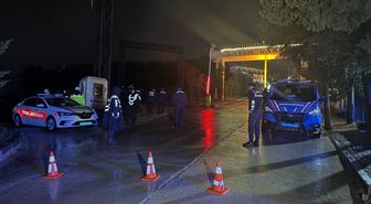 Rüşvet soruşturmasında gözaltına alınan Uşak Belediye Başkanı Yalım'ın 4 işletmesinde arama yapıldı
