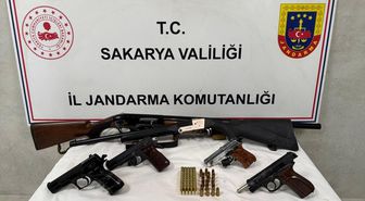 Sakarya'da silah kaçakçılığı operasyonunda 2 zanlı tutuklandı