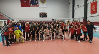 Sakarya Voleybol, Sultanlar Ligi'ne çıkmak için finali garantiledi