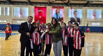 Salıpazarı'nda futsal turnuvası düzenlendi