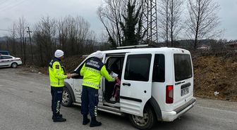 Salıpazarı'nda trafik uygulaması yapıldı