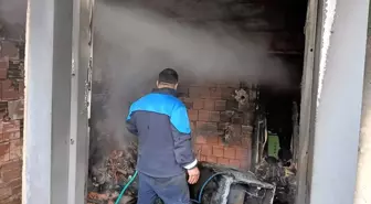 Salıpazarı'nda yangın çıkan evde hasar meydana geldi