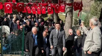 Şampiyon güreşçi Hüseyin Akbaş, vefatının 37. yılında Tokat'taki kabri başında anıldı