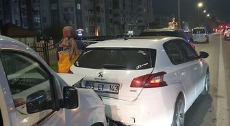 Samsun'da 3 aracın karıştığı trafik kazasında 3 kişi yaralandı