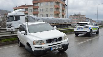Samsun'da bariyere çarpan cipin sürücüsü ile oğlu yaralandı - haberler.com