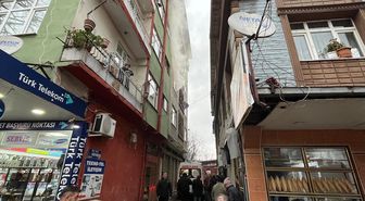 Samsun'da evde çıkan yangında 2 kişi dumandan etkilendi