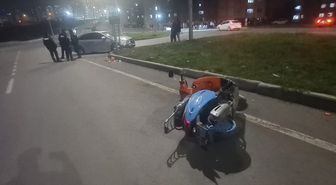 Samsun'da otomobille çarpışan motosikletteki 2 genç yaralandı