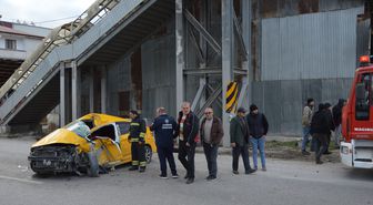 Havza'da Trafik Kazası: Sürücü Ağır Yaralı