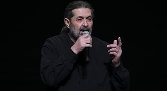 Sanatçı Hasan Sağındık 'Külliye'de Ramazan' etkinliklerinde konser verdi