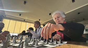'Saygınlar Kulübü' 65 yaş üstündekilerin buluşma adresi oldu