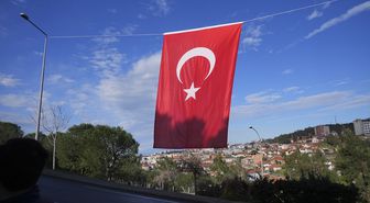 Şehit Hava Pilot Binbaşı Bolat'ın şehadet haberi İzmir'deki ailesine verildi