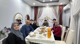 Şehit Kadir Kara Anadolu İmam Hatip Lisesi öğretmen ve öğrencilerinden şehit ailesine ziyaret