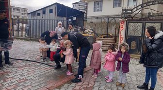 Siirt'te itfaiyeden kreş öğrencilerine yönelik yangın eğitim