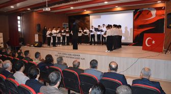 Silopi'de İstiklal Marşı'nın Kabulü ve Mehmet Akif Ersoy'u Anma Günü programı düzenlendi