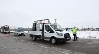 Sivas-Malatya kara yolu ulaşıma kapatıldı