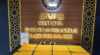 Sivas'ta uyuşturucu operasyonunda yakalanan 5 zanlıdan 4'ü tutuklandı
