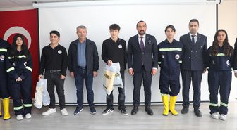Sivas Ticaret Borsasından Suşehri Tarım Lisesine burs ve malzeme desteği