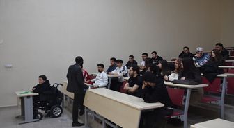 SMA hastası Berk hayalini kurduğu meslek için üniversite sıralarında